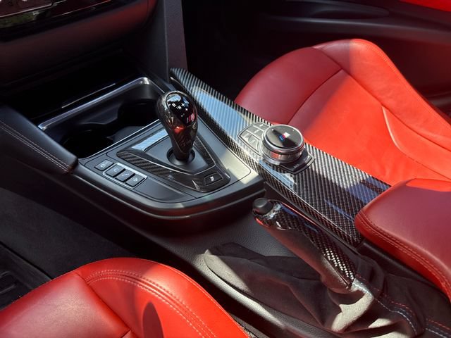 Used 2018 BMW M3 RWD image 21