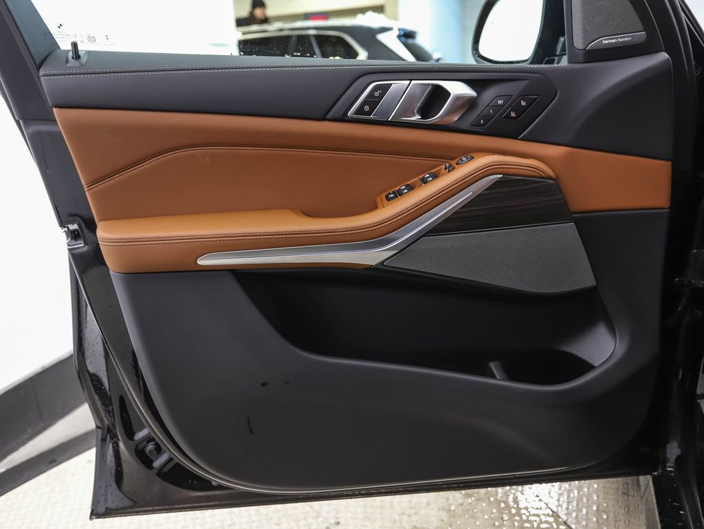 New 2026 BMW X5 xDrive40i w/ M Sport Package image 9