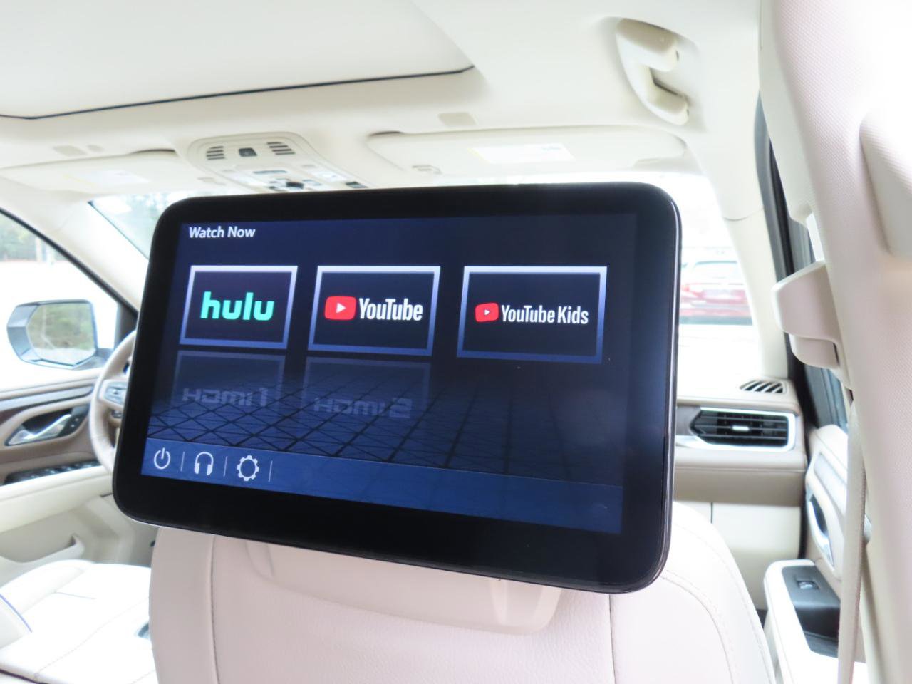 Used 2024 GMC Yukon Denali w/ Advanced Technology Package image 26