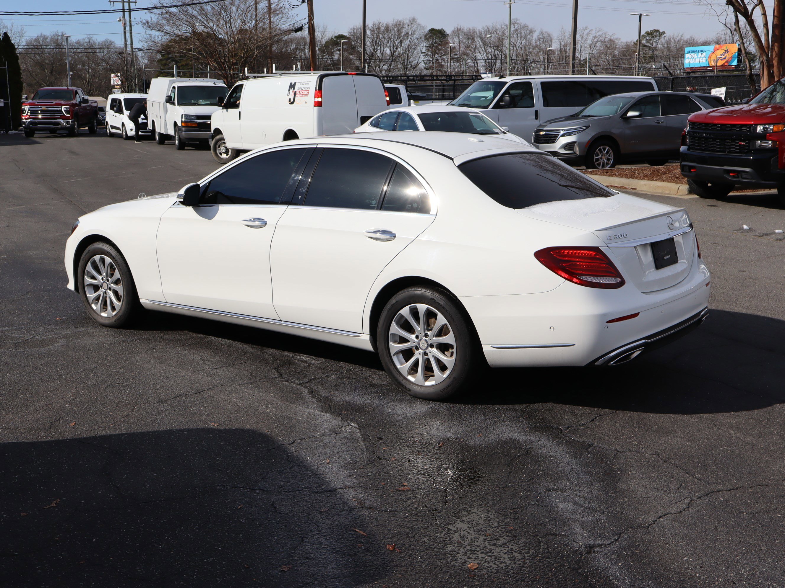Used 2017 Mercedes-Benz E 300 E 300 Luxury image 8