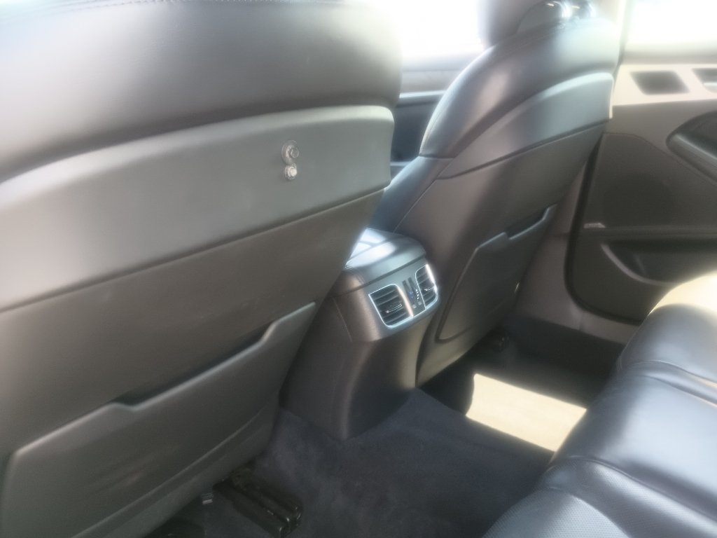 Used 2015 Hyundai Genesis 5.0 RWD image 30
