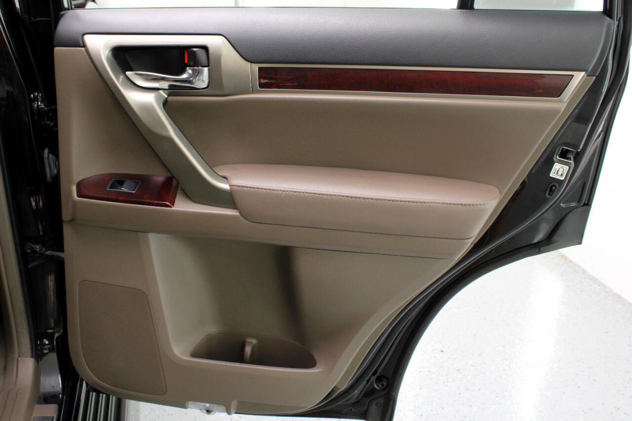 Used 2016 Lexus GX 460 w/ Premium Package image 47