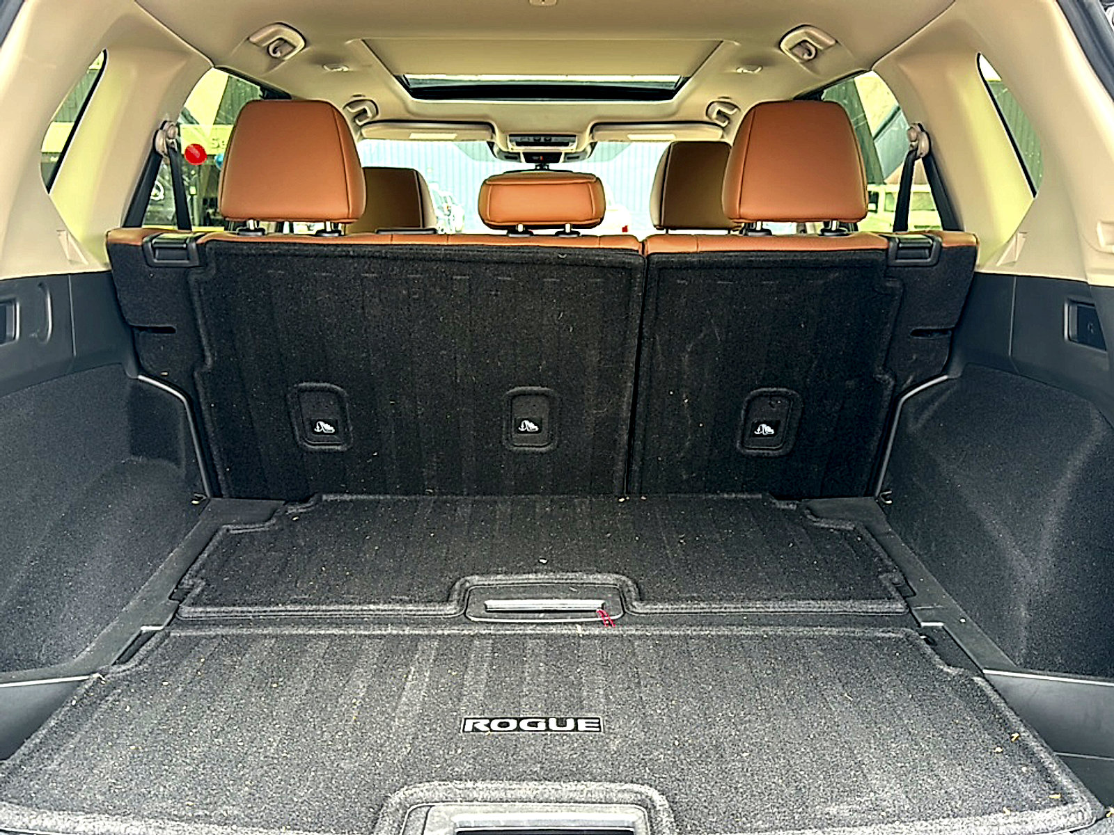 Certified 2025 Nissan Rogue Platinum w/ Tech Package FWD image 21