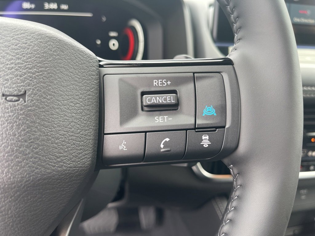 New 2026 Nissan Rogue Platinum image 16