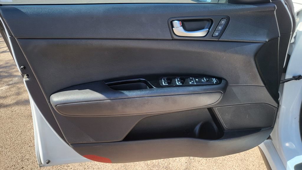 Used 2017 Kia Optima SX FWD image 23