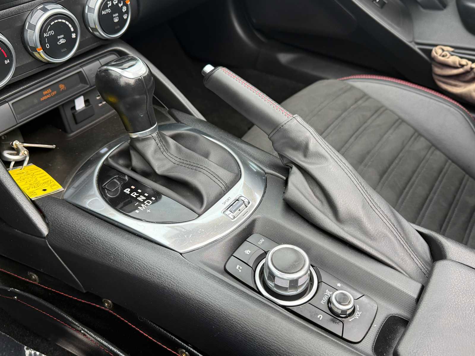 Used 2018 FIAT 124 Spider Abarth w/ Visibility Group image 25