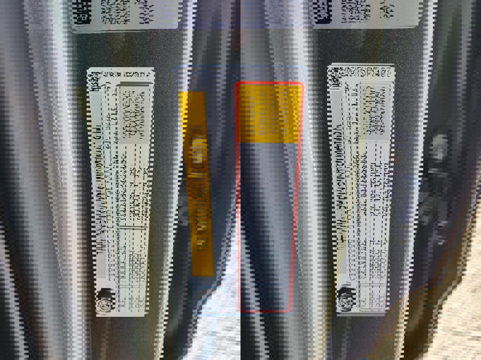 Used 2023 Chevrolet Suburban Premier image 29