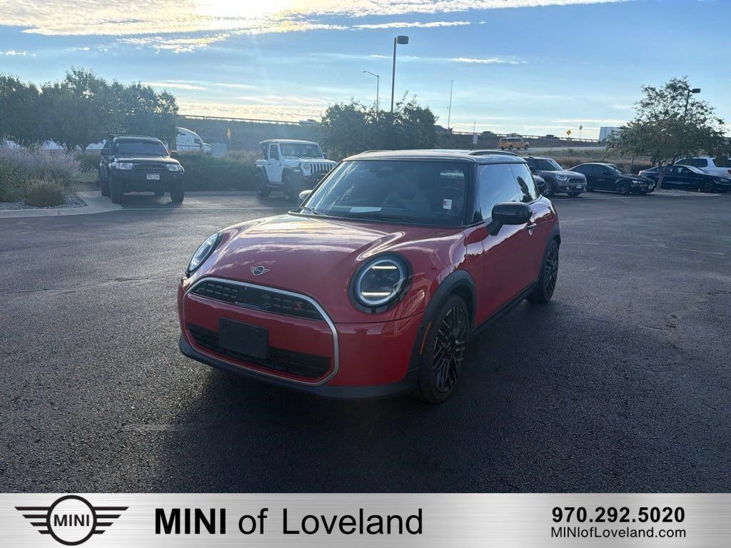 Used 2025 MINI Cooper S FWD image 1