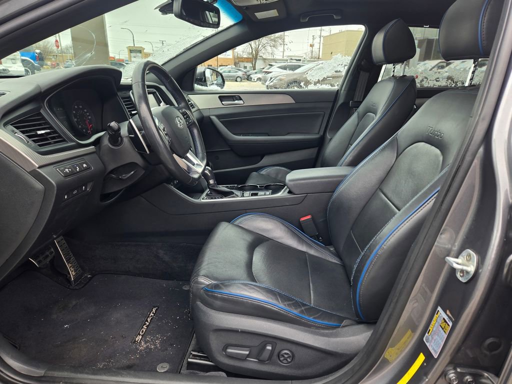 Used 2018 Hyundai Sonata Limited image 30