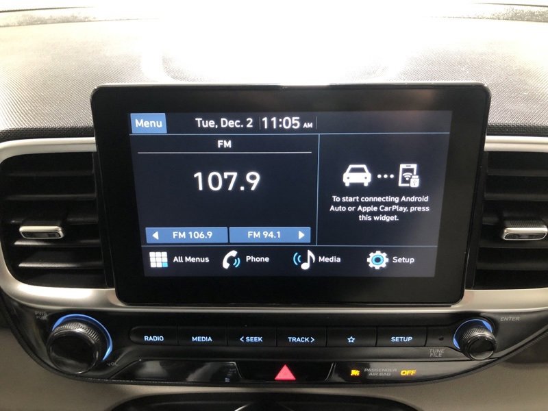 Used 2023 Hyundai Venue SEL image 29