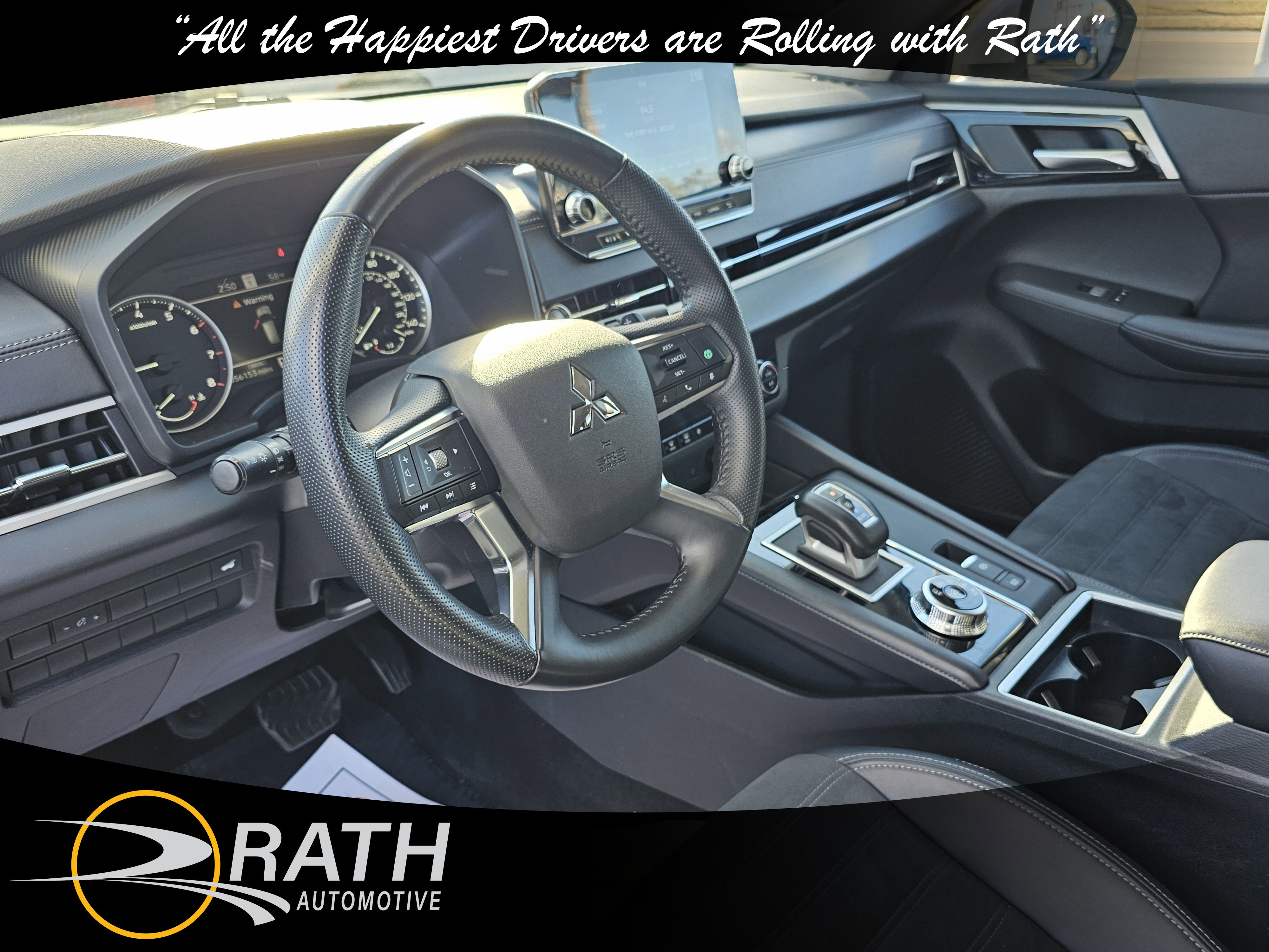 Used 2024 Mitsubishi Outlander SE image 11