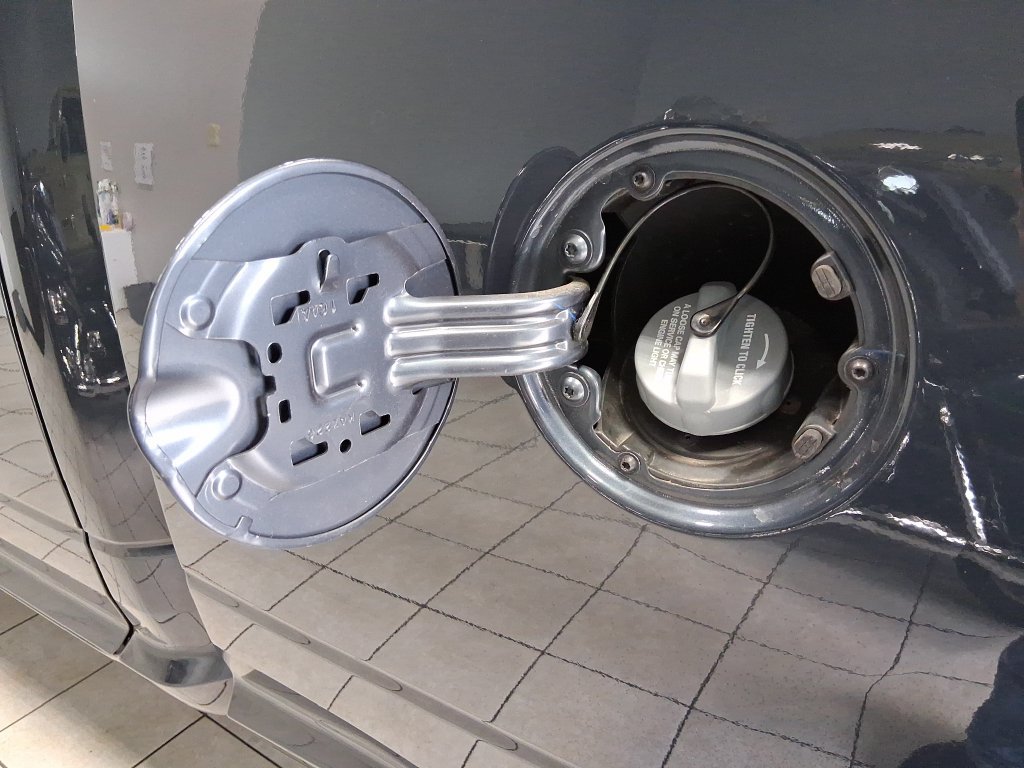 Used 2026 RAM 2500 Laramie AWD/4WD image 15