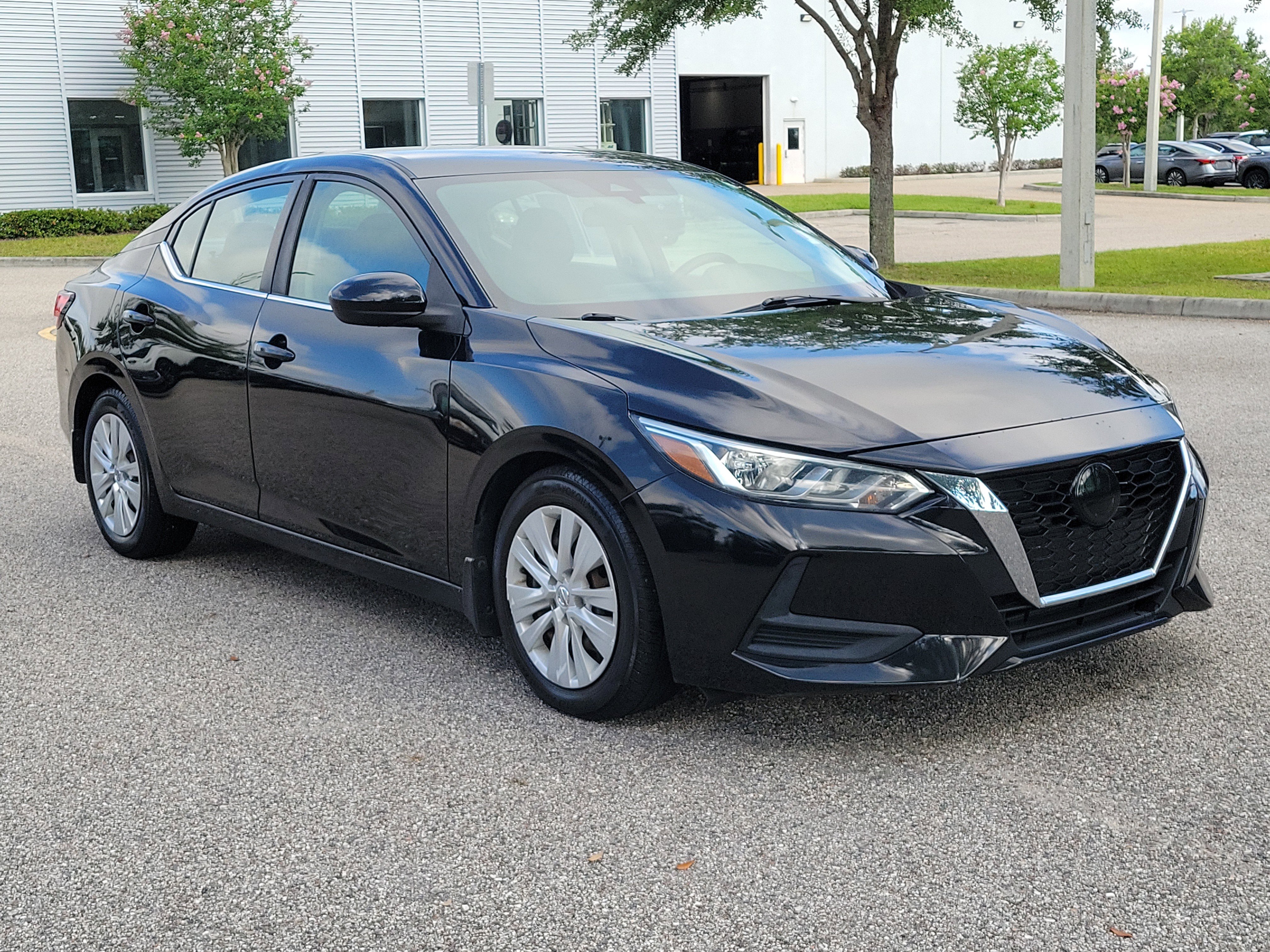 Certified 2020 Nissan Sentra S FWD image 3