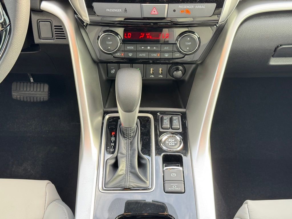 New 2025 Mitsubishi Eclipse Cross SEL image 23