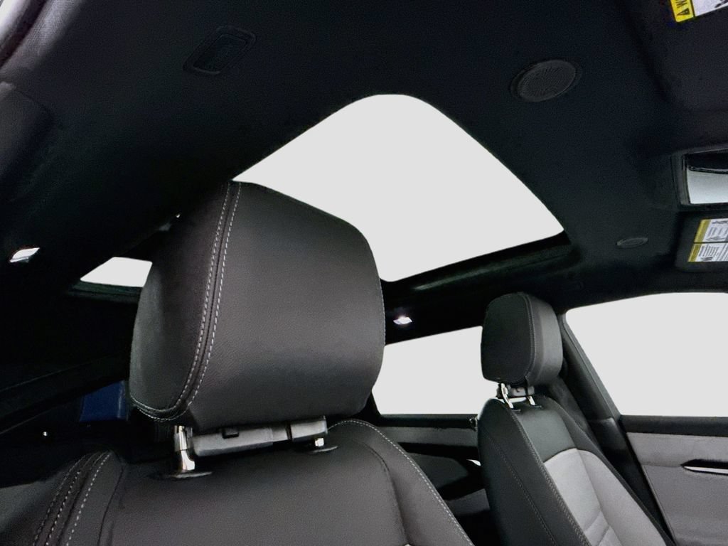 New 2026 Land Rover Range Rover Evoque Hoxton AWD/4WD image 18