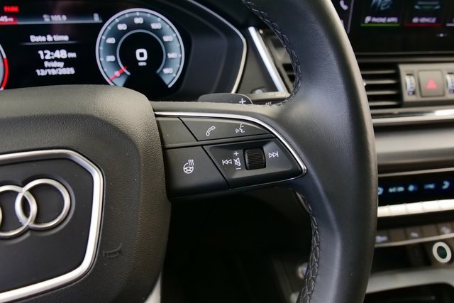 Used 2025 Audi Q5 2.0T Premium image 24