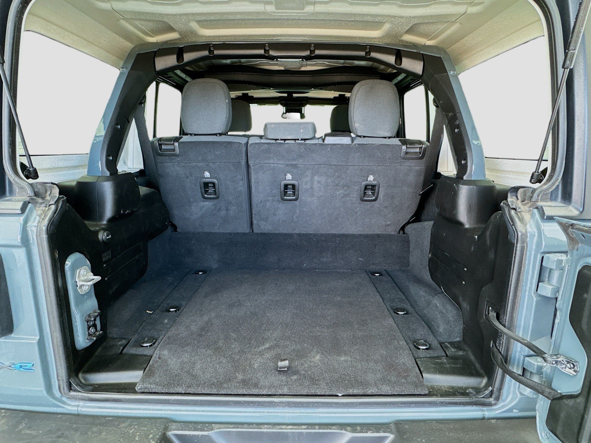 Used 2024 Jeep Wrangler Unlimited AWD/4WD image 17