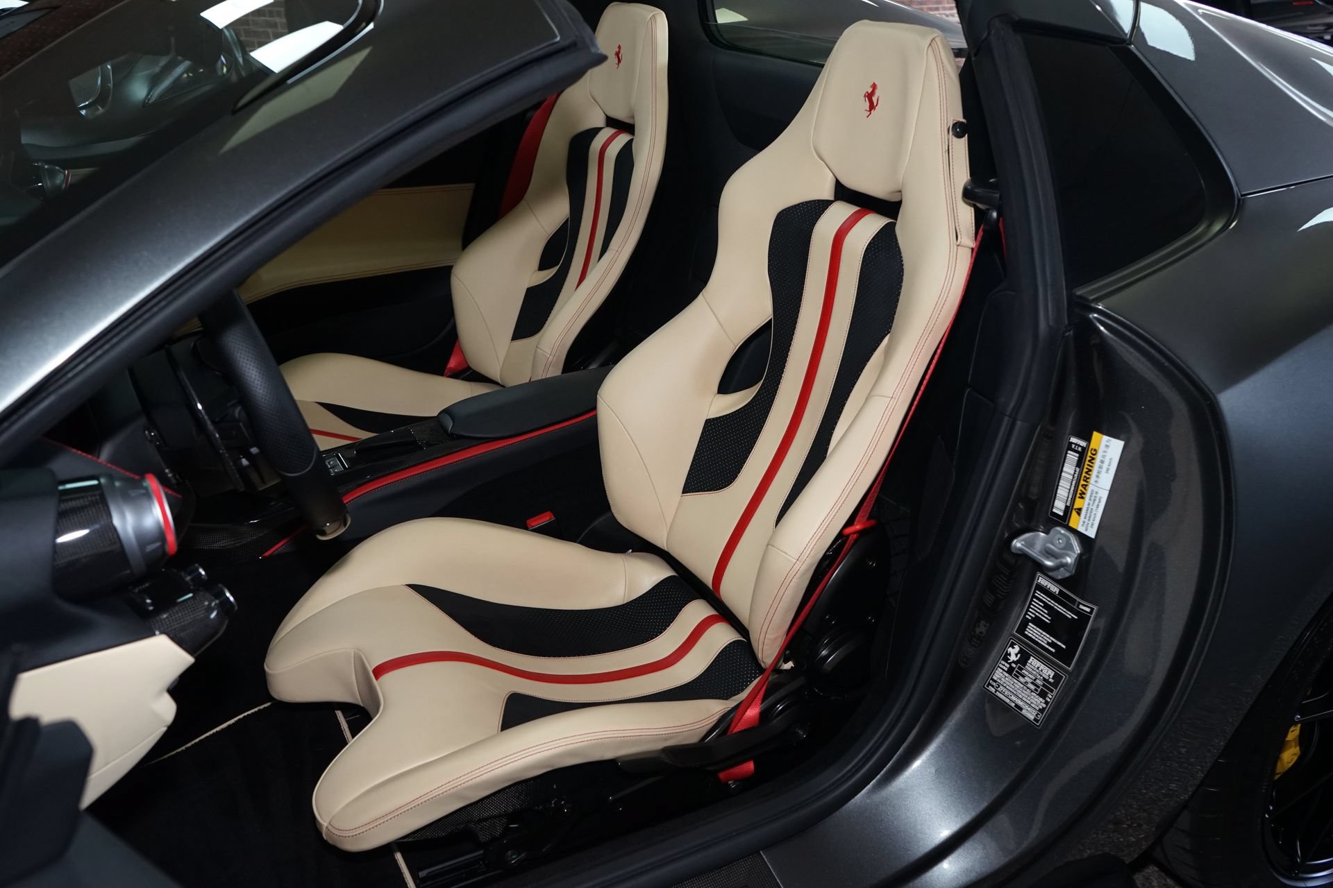 Used 2021 Ferrari 812 GTS RWD image 14