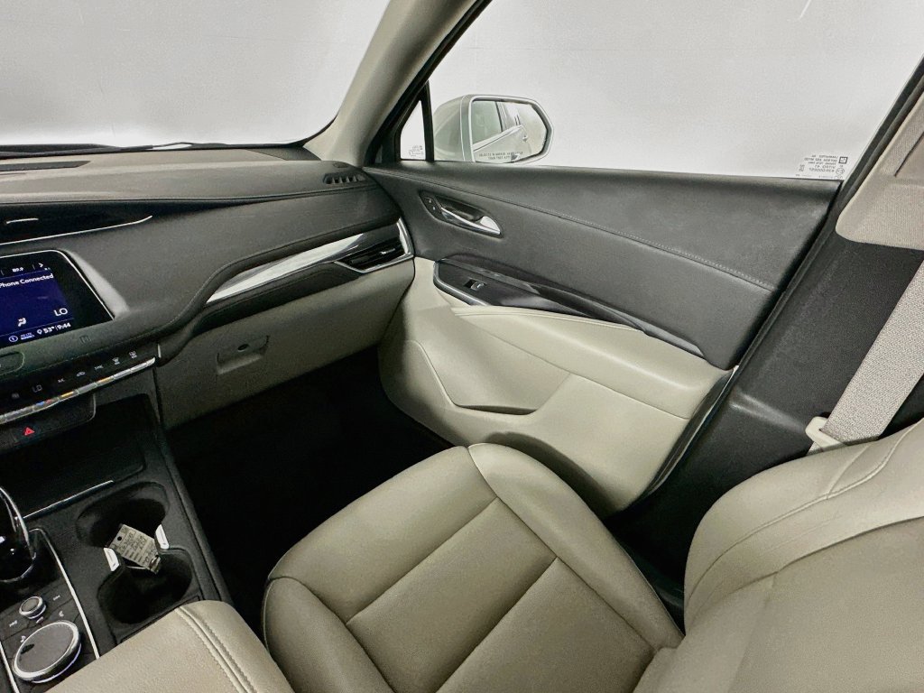 Used 2020 Cadillac XT4 Luxury FWD image 27