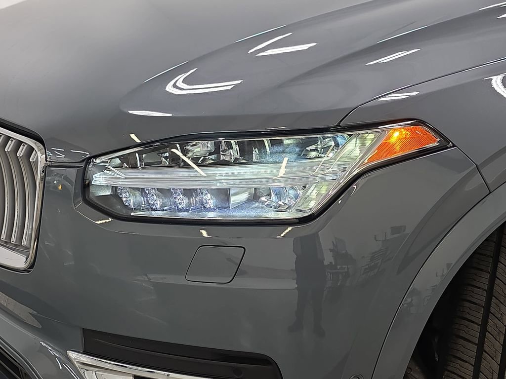 Used 2023 Volvo XC90 B6 Plus w/ Protection Package image 31