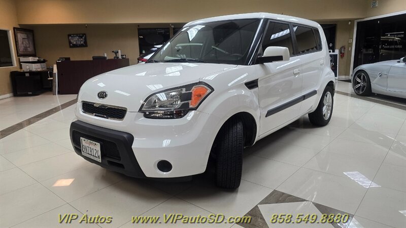 Used 2010 Kia Soul + FWD image 2