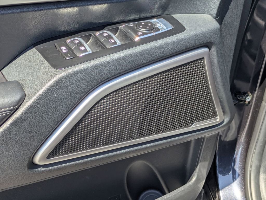 Used 2025 Kia Telluride S image 17