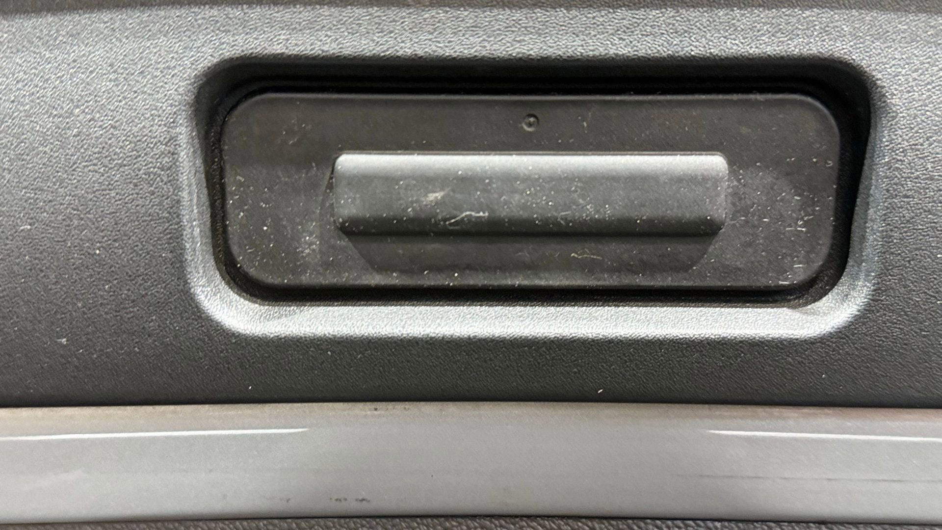 Used 2019 GMC Terrain Denali w/ Advanced Safety Package AWD/4WD image 26