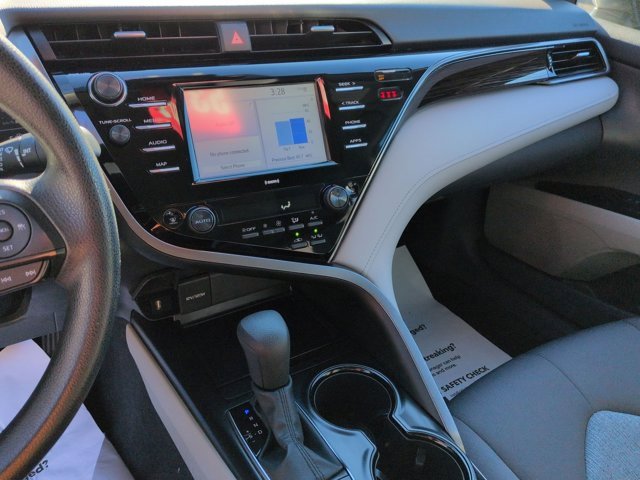 Certified 2020 Toyota Camry LE image 21