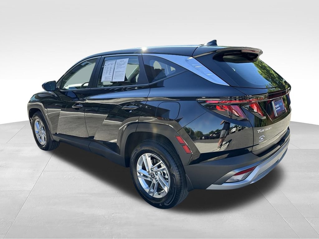 Certified 2025 Hyundai Tucson SE AWD/4WD image 5
