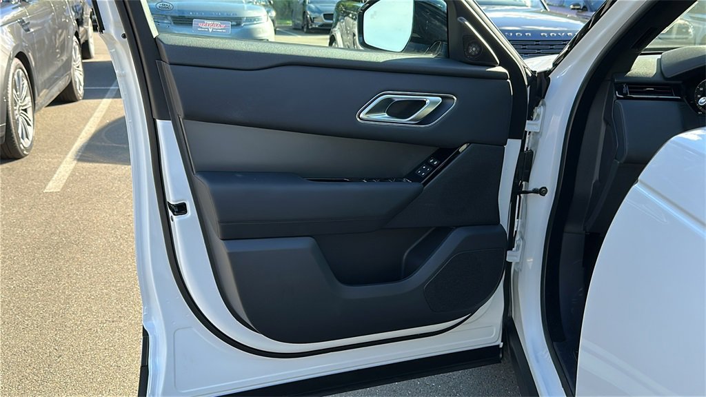 New 2026 Land Rover Range Rover Velar S image 9