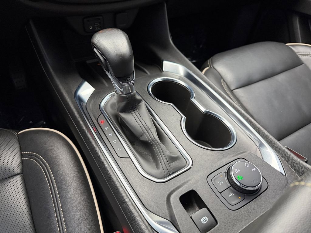 Used 2022 Chevrolet Traverse Premier image 28