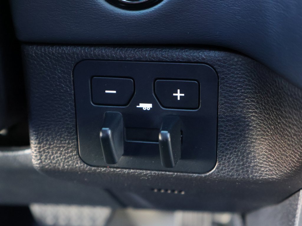 Used 2025 Toyota Tundra Platinum image 25