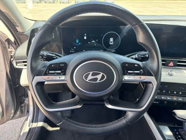 Used 2024 Hyundai Elantra Limited FWD image 13