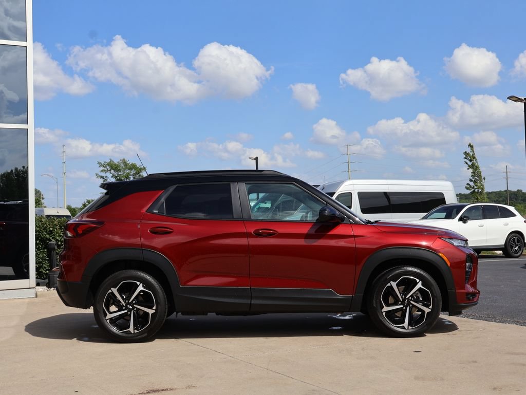 Used 2023 Chevrolet TrailBlazer RS w/ Convenience Package FWD image 4