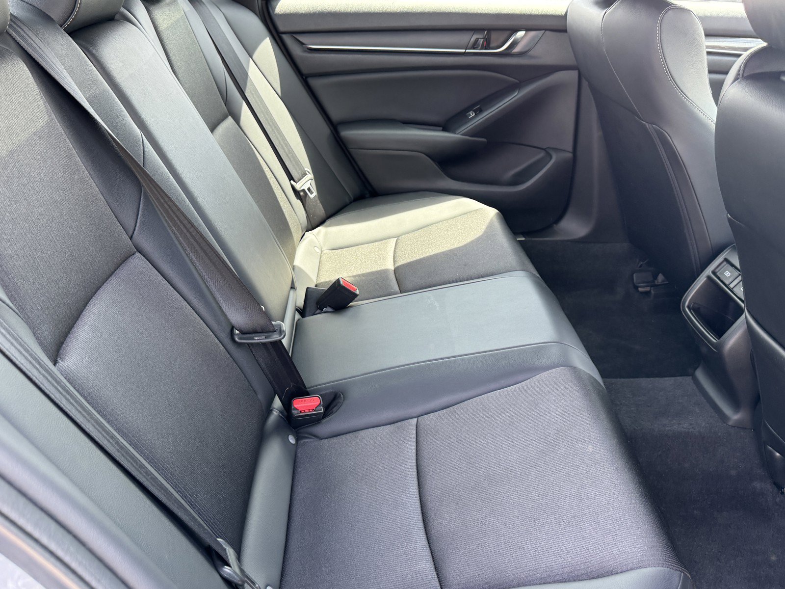 Used 2022 Honda Accord Sport image 10