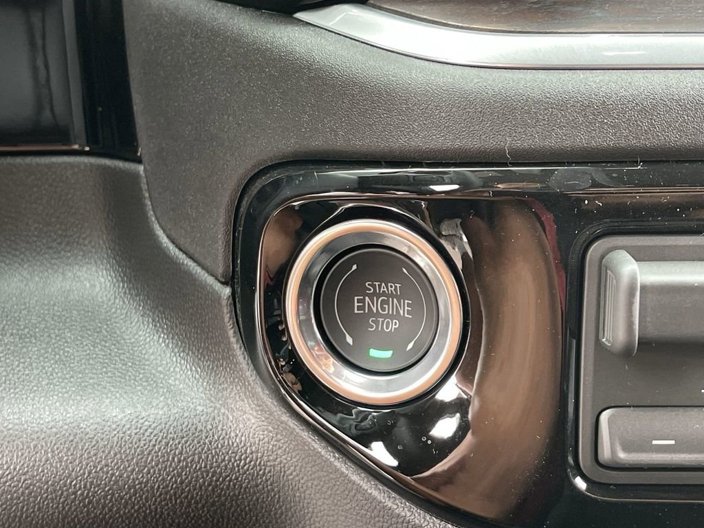 New 2026 GMC Sierra 1500 SLT AWD/4WD image 17