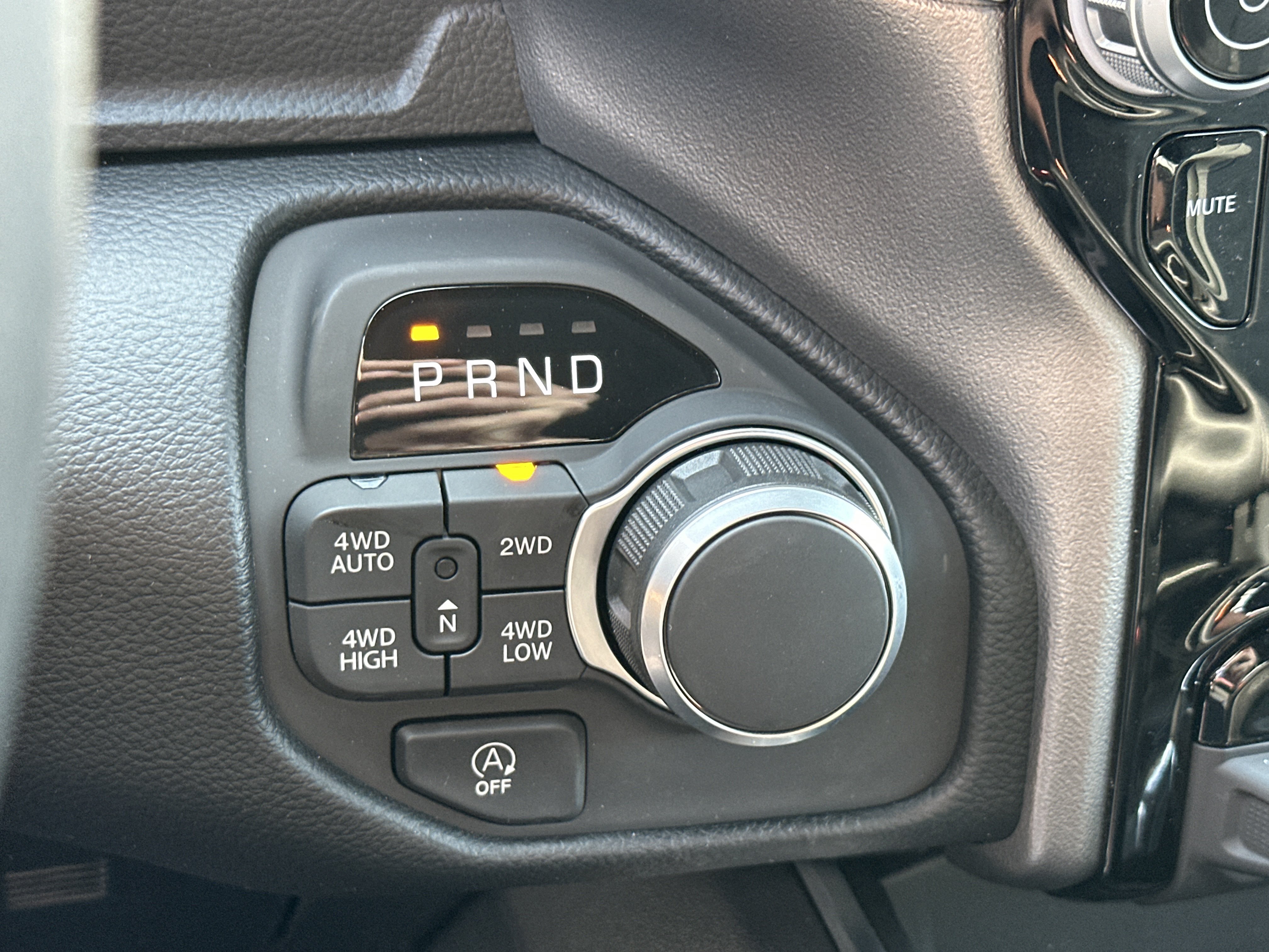 New 2026 RAM 1500 Big Horn AWD/4WD image 6