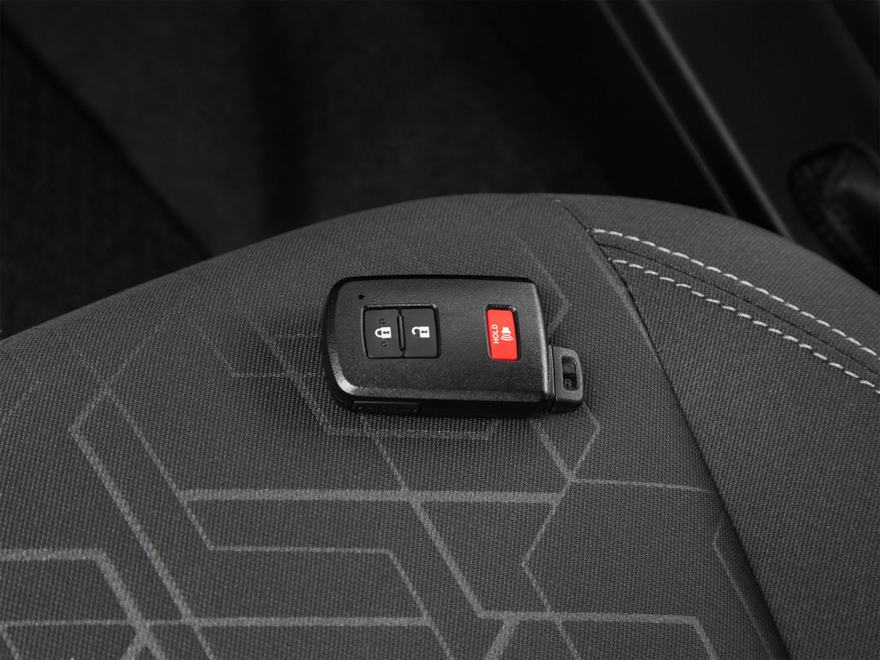 Used 2017 Toyota Tacoma TRD Sport w/ Premium & Technology Package image 34