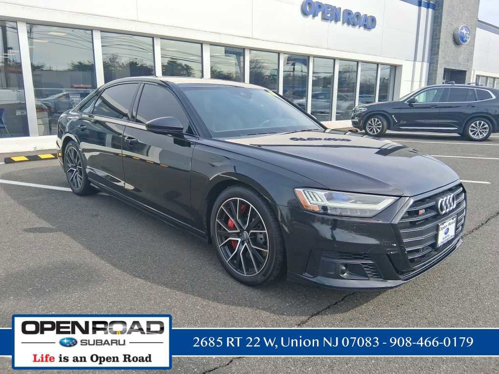 Used 2020 Audi S8 L w/ S8 Executive Package image 1