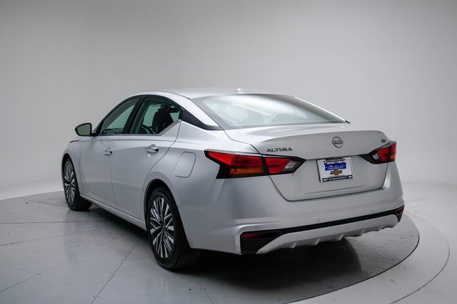 Used 2024 Nissan Altima 2.5 SV image 7