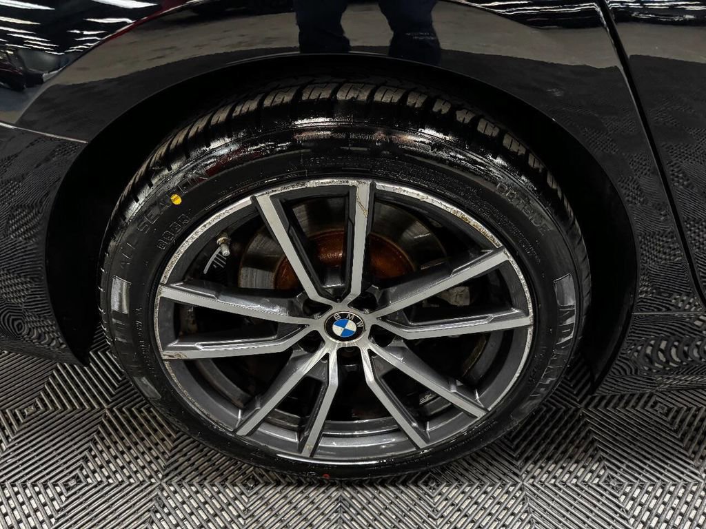 Used 2021 BMW 330i Sedan w/ Premium Package image 19