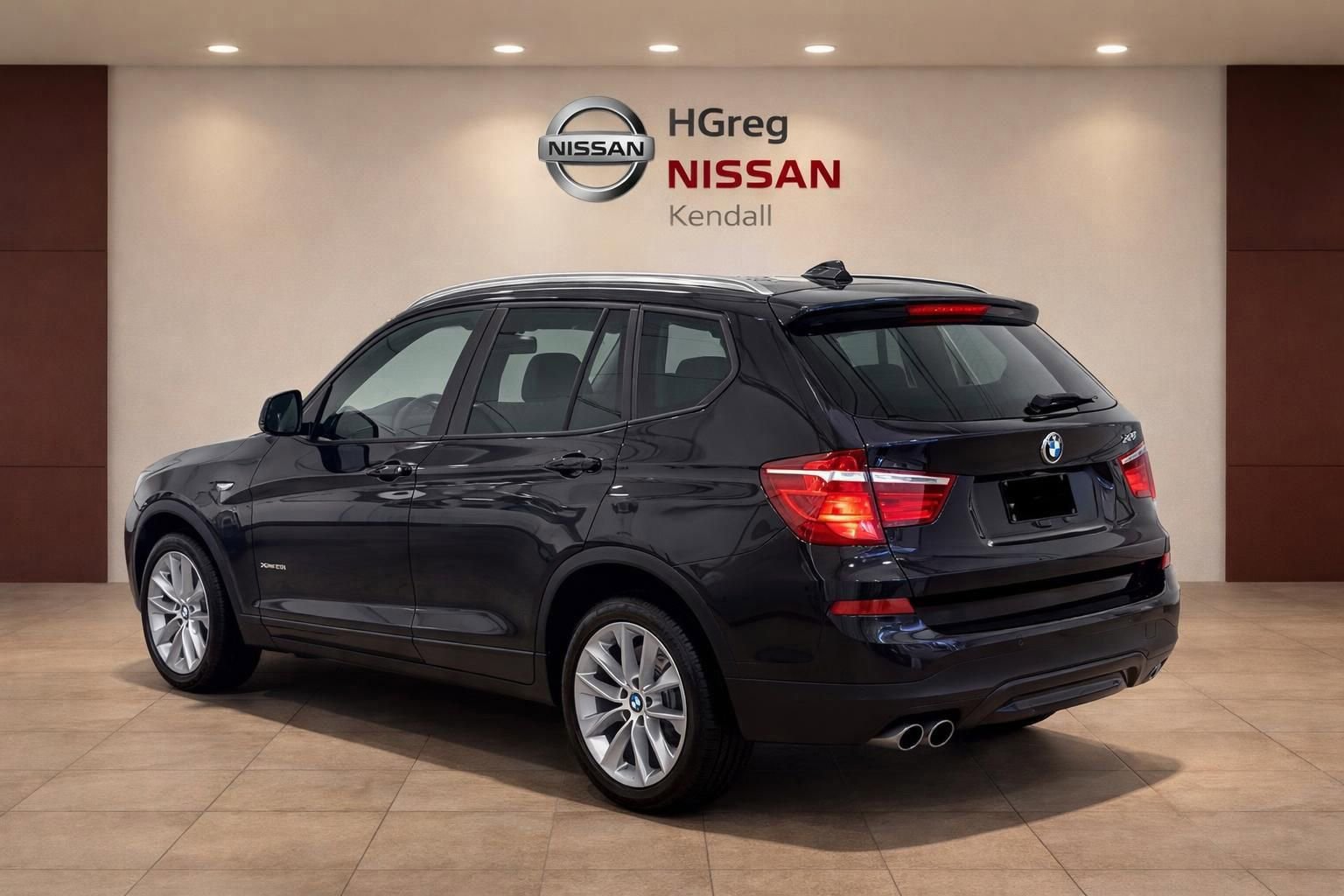 Used 2017 BMW X3 xDrive28i AWD/4WD image 2