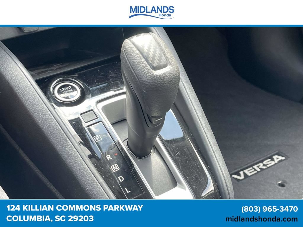 Used 2025 Nissan Versa SV FWD image 30