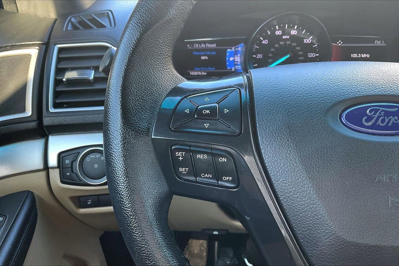 Used 2017 Ford Explorer XLT w/ Equipment Group 202A image 31