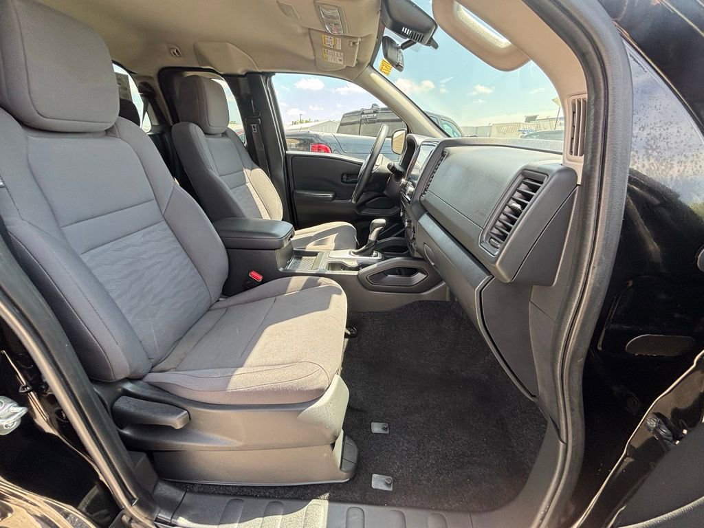 Used 2022 Nissan Frontier S RWD image 9