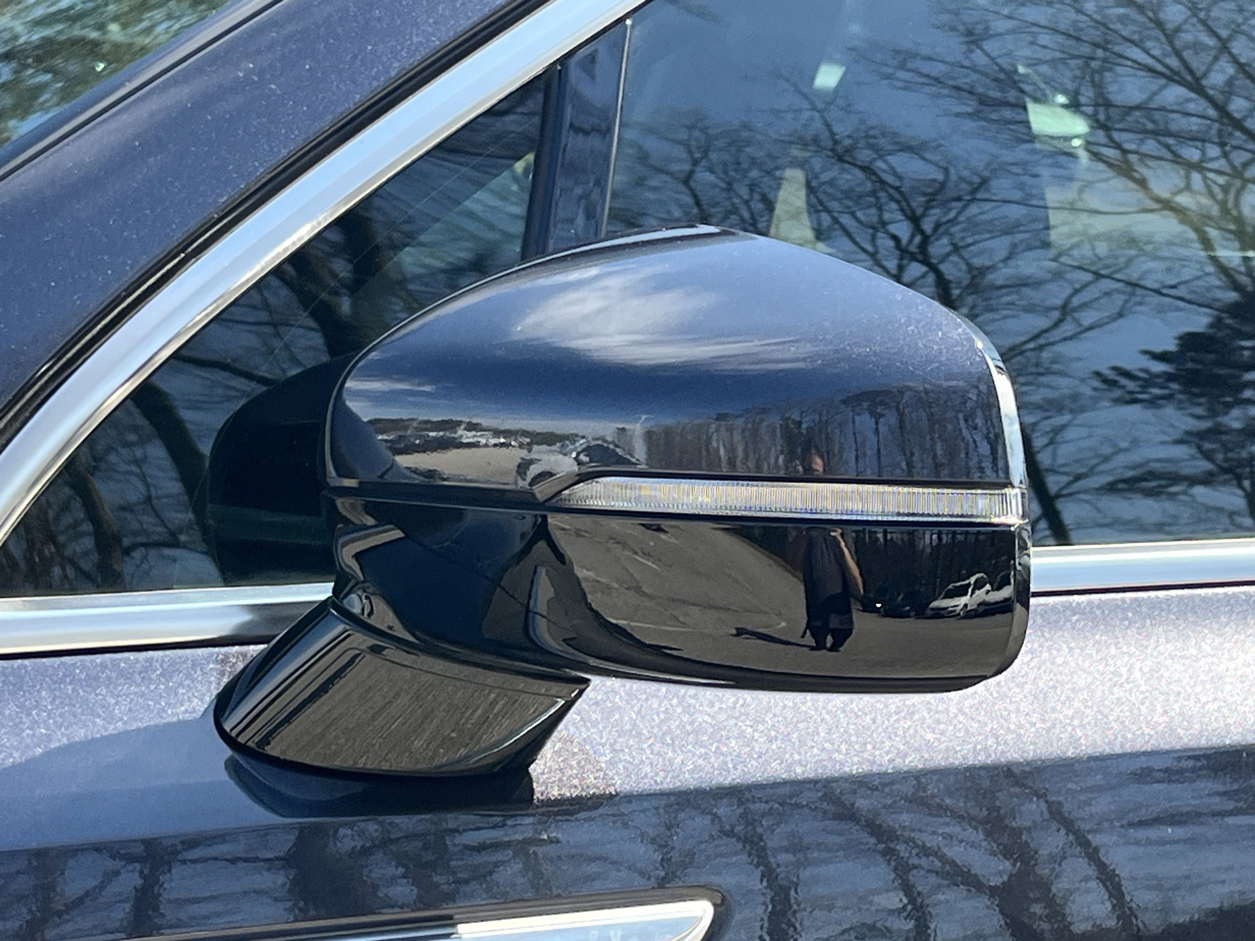 Certified 2025 Kia Sorento LX image 29