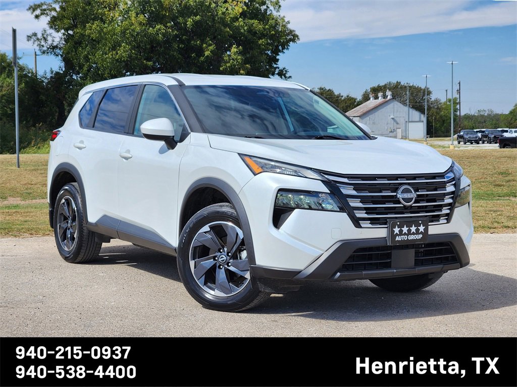 Used 2024 Nissan Rogue SV