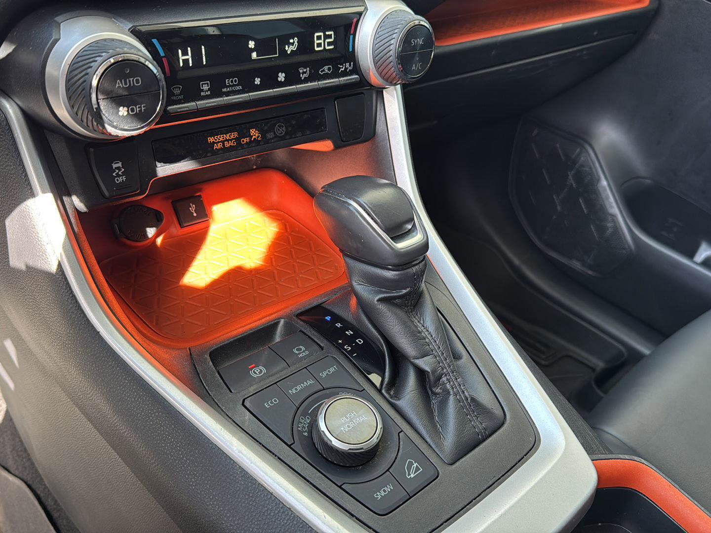 Used 2020 Toyota RAV4 Adventure image 23