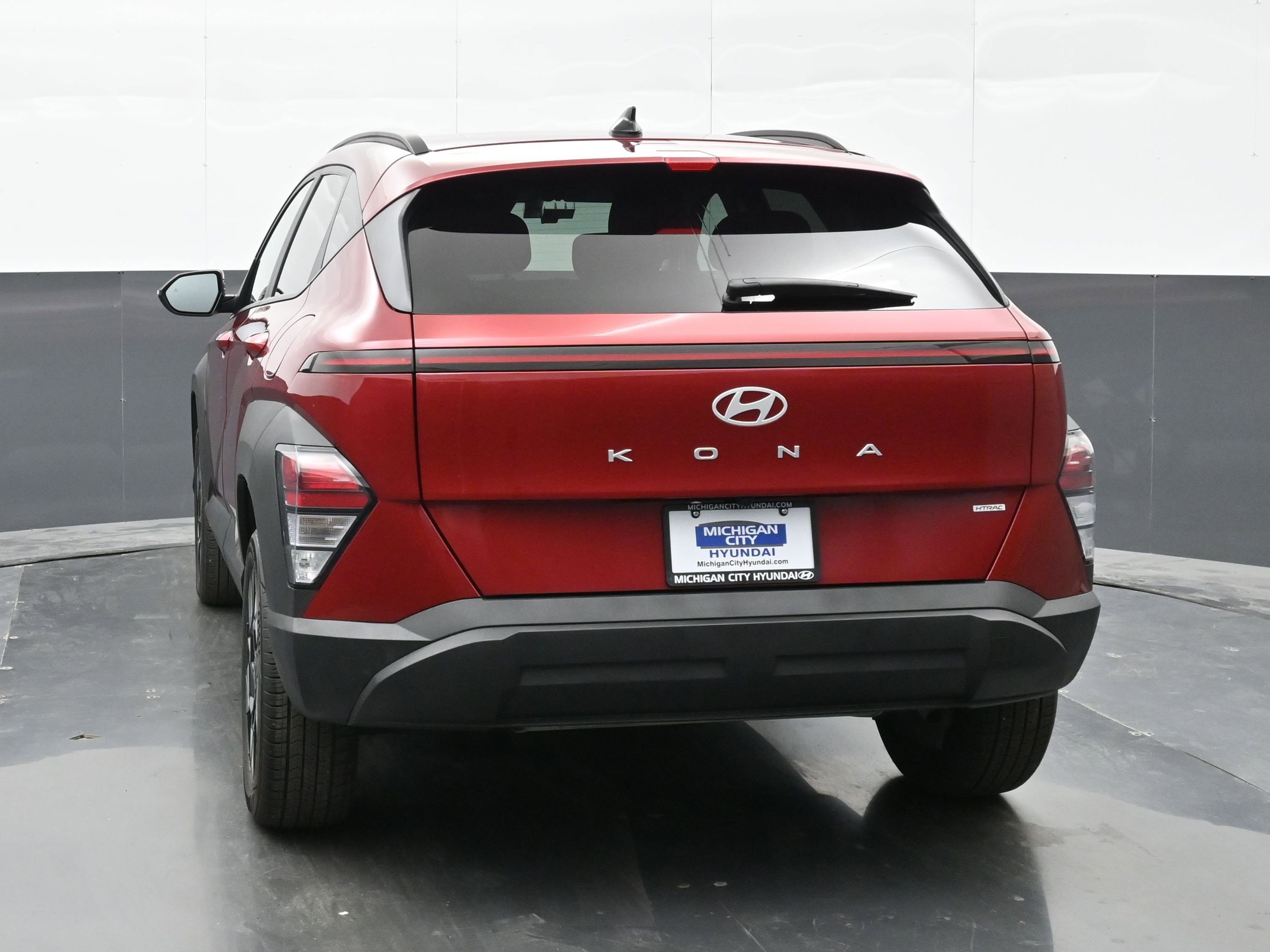 Certified 2025 Hyundai Kona SEL image 7