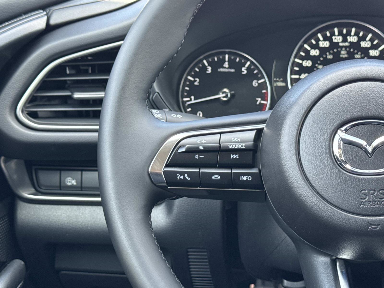 New 2025 MAZDA CX-30 AWD 2.5 S w/ Select Sport Pkg image 9